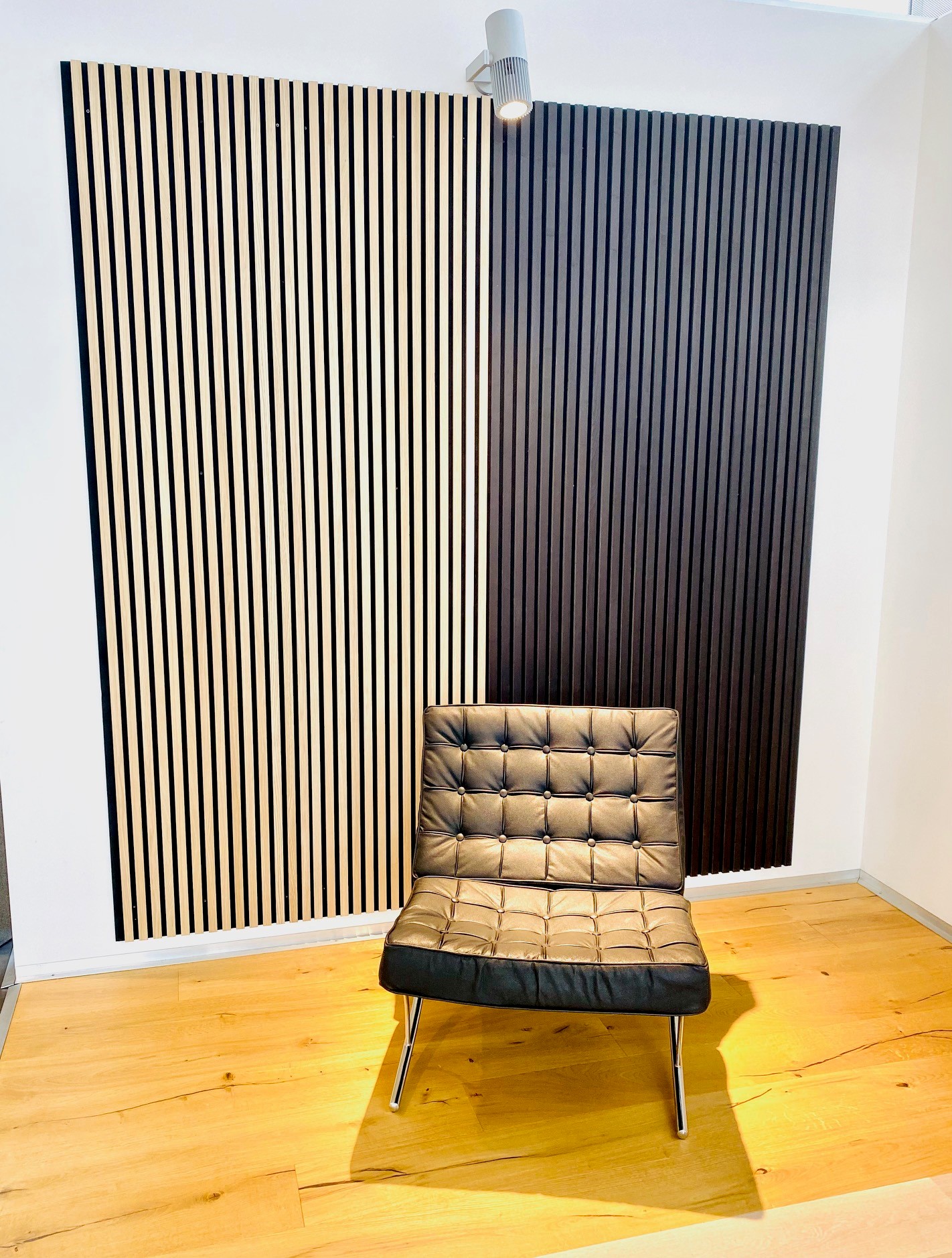 Akustikpaneele Eiche furniert + Eiche geräuchert furniert